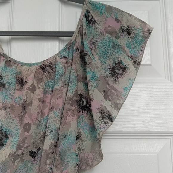 Patterned mini dress. - Picture 2 of 3